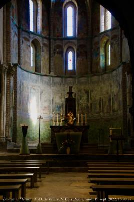 photographie “Le Jour ni l’Heure 8915 : chœur clos, XIIe s., de la basilique Notre-Dame de Valère, Sion, Valais, Suisse, lundi 19 septembre 2022, 13:20:27” par Renaud Camus — www.renaud-camus.net — Valère, Notre-Dame de Valère, Sion, Valais, Suisse, chœur, roman, romanesque, romane