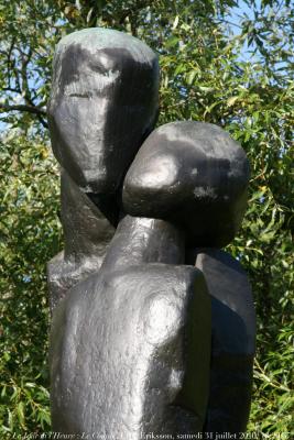 photographie “Le Jour ni l\'Heure 0153 : Le Couple (Paret, 1974), Liss Eriksson, 1919-2000, jardins de Waldemarsudde, domaine du prince Eugène de Suède, peintre, 1865-1947, à Stockholm, samedi 31 juillet 2010, 18:20:57” par Renaud Camus — www.renaud-camus.net — Sweden, Sverige, prince Eugen, prins Eugen, Bernadotte, duc de Närke, painter, artiste, artist, maisons d'artiste, artits' houses, Rodin, Auguste Rodin, Penseur, Victoire de Samothrace, architecte, architect, architecture, arkitetkt