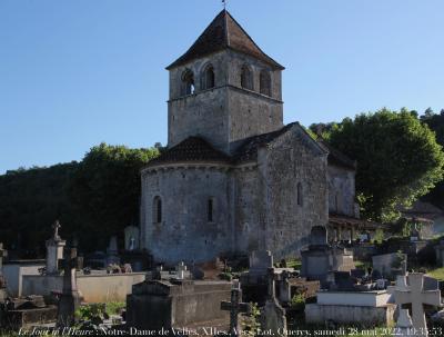 photographie “Le Jour ni l’Heure 5800 : église Notre-Dame de Velles, XIIe s., Vers, Lot, Quercy, samedi 28 mai 2022, 19:35:53” par Renaud Camus — www.renaud-camus.net — Velles, Notre-Dame de Velles, église Notre-Dame de Velles, église de Velles, église, chapelle, chapelle de Velles, roman, romane, architecture romane, romanesque, Quercy roman, Vers, Lot, Cahors, Quercy