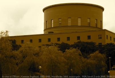 photographie “Le Jour ni l\'Heure 0140 -: Stockholm, Bibliothèque municipale, 1928, Gunnar Asplund, 1885-1940, lundi 2 août 2010, 19:09:55” par Renaud Camus — www.renaud-camus.net — architecture, architect, architecte, Ledoux, Nicolas Ledoux, Sweden, Sverige