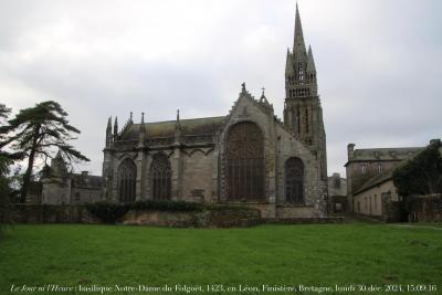 photographie “Le Jour ni l’Heure 8877 : basilique Notre-Dame du Folgoët, 1423, en Léon, Finistère, Bretagne, lundi 30 décembre 2024, 15:09:16” par Renaud Camus — www.renaud-camus.net — Le Folgoët, basilique Notre-Dame du Folgoët, Léon, Finistère, Bretagne, gothique