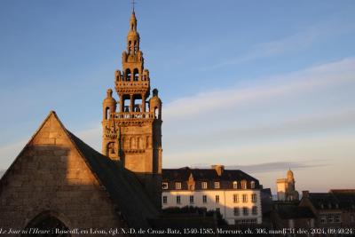 photographie “Le Jour ni nl’Heure 9007 : Roscoff, en Léon, église Notre-Dame de Croaz-Batz, 1540-1585 vue prise de l’hôtel Mercure, ch. 306, mardi 31 décembre 2024, 09:40:24” par Renaud Camus — www.renaud-camus.net — Roscoff, Notre-Dame de Croaz-Batz, église, Croaz-Batz, Léon, Finistère, Bretagne, Mercure, hôtel Mercure