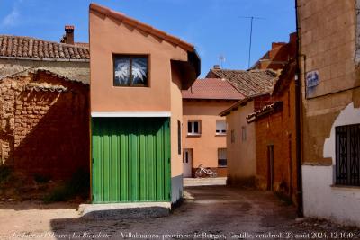 photographie “Le Jour ni l’Heure 0924 : La Bicyclette — Villalmanzo, province de Burgos, Castille, royaume d’Espagne vendredi 23 août 2024, 12:16:04” par Renaud Camus — www.renaud-camus.net — bicyclette, La Bicyclette, Villalmanzo, Saint-Simon, Castille, Castilla, Castilla y Leon, Vieille-Castille, Lerma