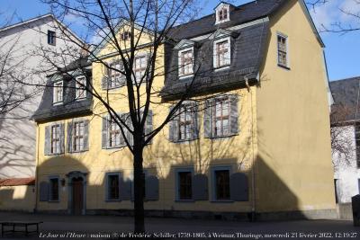 photographie “Le Jour ni l\'Heure : maison (†) de Frédéric Schiller, 1759-1805, à Weimar, Thuringe, mercredi 23 février 2022, 12:19:27” par Renaud Camus — www.renaud-camus.net — Le Jour ni l'Heure, maison, Frédéric Schiller, 1759-1805, à Weimar, Thuringe, mercredi 23 février 2022, 12:19:27, mort, famous men, philosophe, thinker, Weimar, Demeure de l'esprit