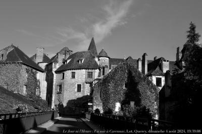 photographie “Le Jour ni l‘Heure 0444 : Un soir à Carennac, Lot, Quercy, dimanche 4 août 2024, 19:39:08” par Renaud Camus — www.renaud-camus.net — Carennac, Un soir à Carennac, Lot, Quercy