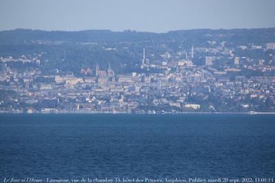 photographie “Le Jour ni l’Heure 8979 : Lausanne, canton de Vaud, Suisse, vue de la ch. 34, hôtel des Princes, Amphion, Publier, Haute-Savoie, France, mardi 20 septembre 2022, 11:01:14” par Renaud Camus — www.renaud-camus.net — Lausanne, Vaud, canton de Vaud, Amphion, Publier, Haute-Savoie, hôtel des Princes, Suisse