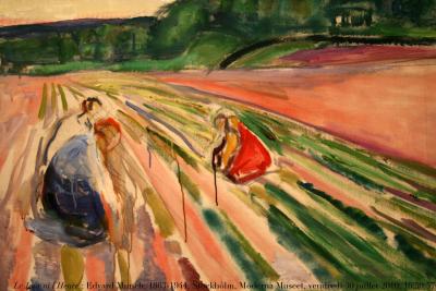 photographie “Le Jour ni l\'Heure 0043 : Edvard Munch, 1863-1944, Moderna Museet, Stockholm, vendredi 30 juillet 2010, 16:59:57” par Renaud Camus — www.renaud-camus.net — paysannes, peasant women, ramasseuses, ramasseuses de pommes de terre, planteuses, champs, fields, Musée d'Art moderne, Suède, Sverige, Sweden, Norvège, Norway, Norge, art, artiste, artist