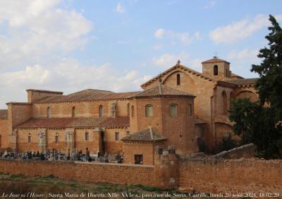 photographie “Le Jour ni l’Heure 2099 : Santa Maria de Huerta, XIIe-XVIe s., province de Soria, Castille, Espagne, lundi 26 août 2024, 18:02:29” par Renaud Camus — www.renaud-camus.net — Santa Maria de Huerta, cistercien, cistercienne, abbaye, monastère, Castille, Vieille-Castille, Castilla y Leon, Soria, provincia de Soria, province de Soria