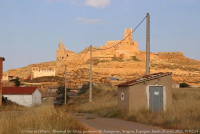 photographie “Le Jour ni l’Heure 2160 : Monreal de Ariza, province de Saragosse, Aragon, Espagne, lundi 26 août 2024, 19:02:54” par Renaud Camus — www.renaud-camus.net — Monreal de Ariza, Ariza, Monreal, Zaragoza, Saragosse, province de Saragosse, provincia de Zaragoza, Aragon, Espagne, Spain, Espana